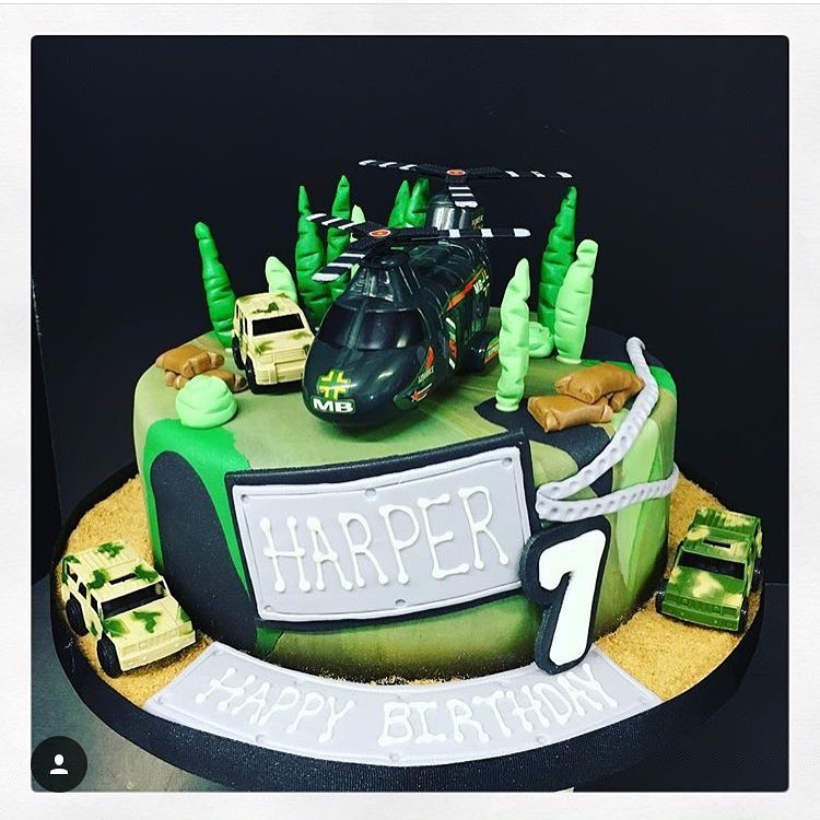 Azucar Bakery